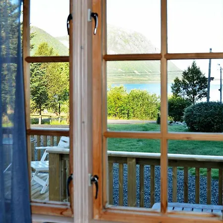 Two-bedroom Holiday In 5